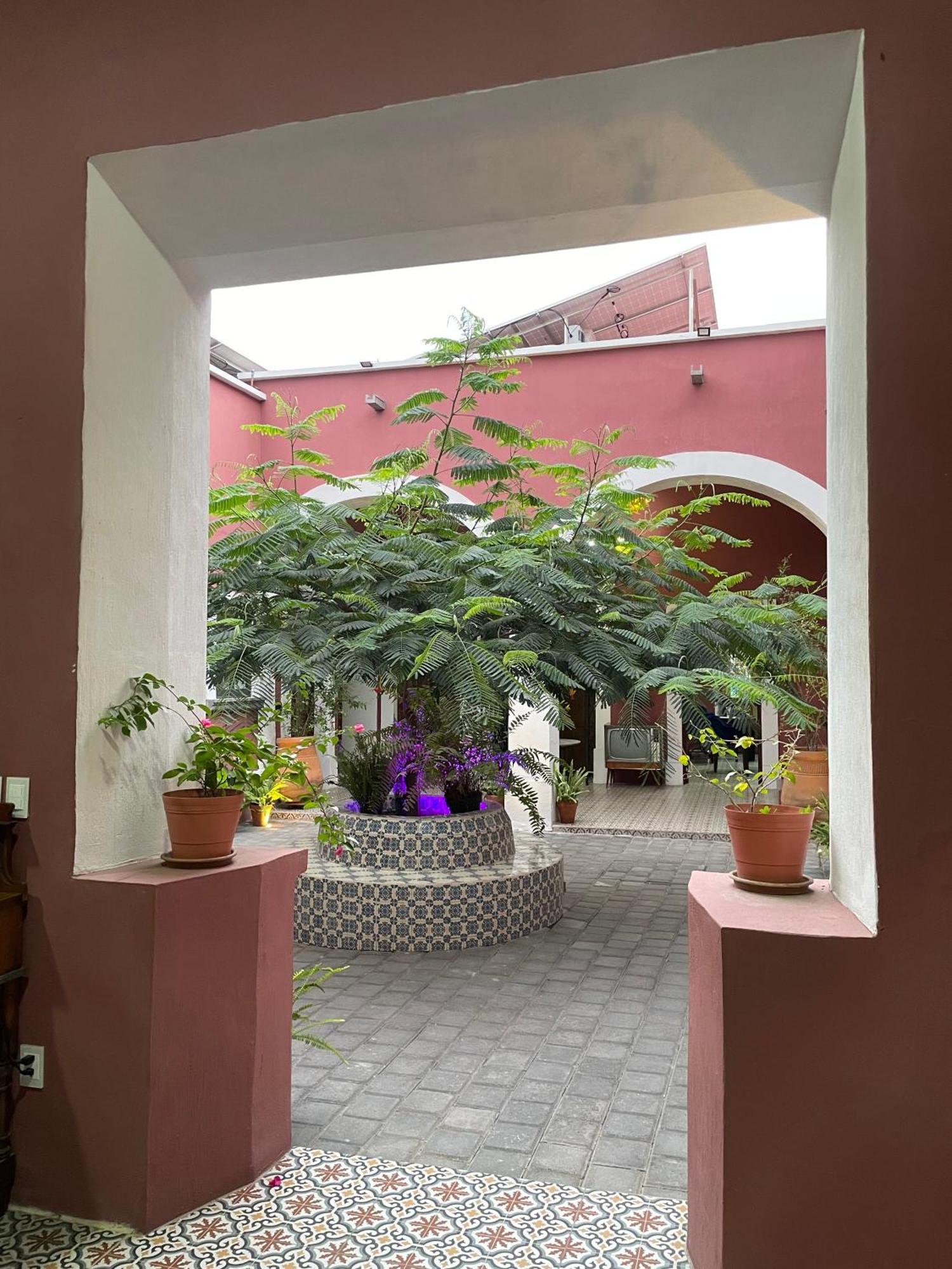 Quinta La Perla Hostel Guadalajara Bagian luar foto