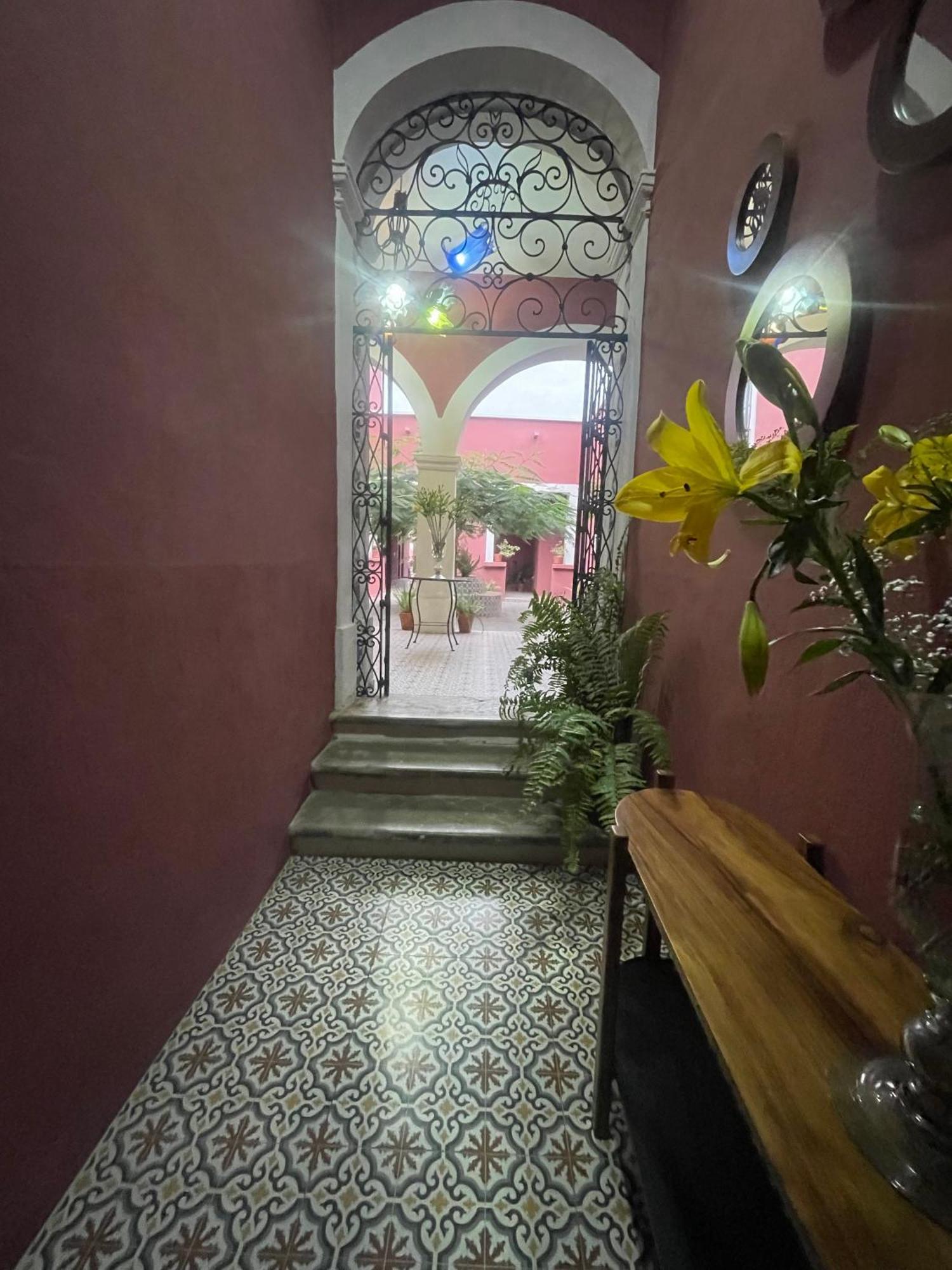 Quinta La Perla Hostel Guadalajara Bagian luar foto