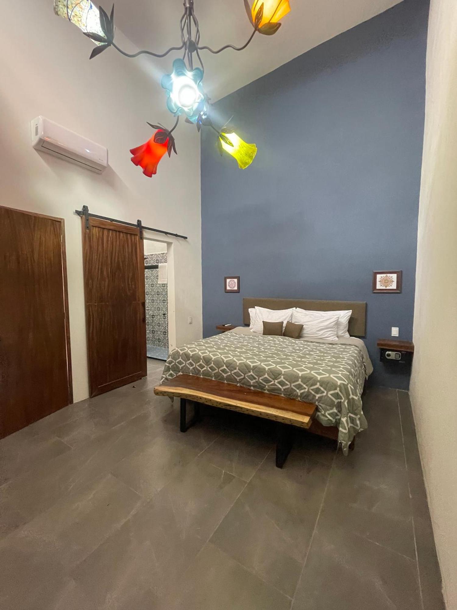 Quinta La Perla Hostel Guadalajara Bagian luar foto